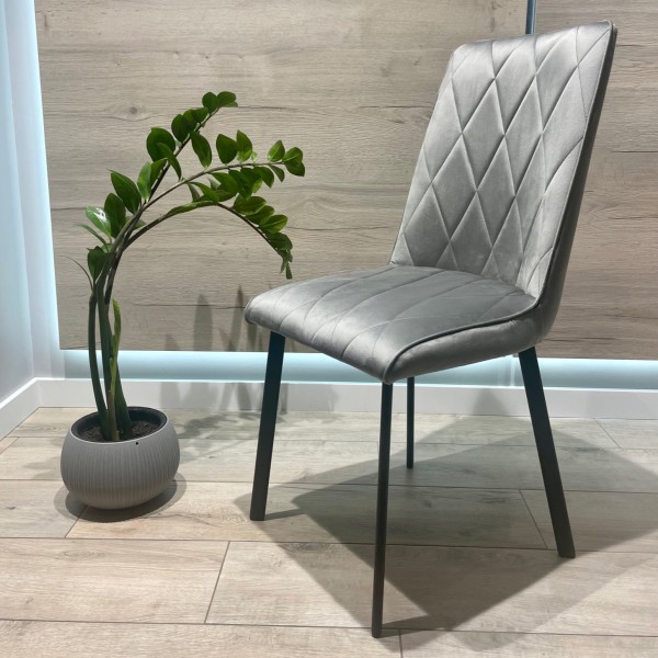 Стілець Marley — стильний вибір для вашої кухні та кафе