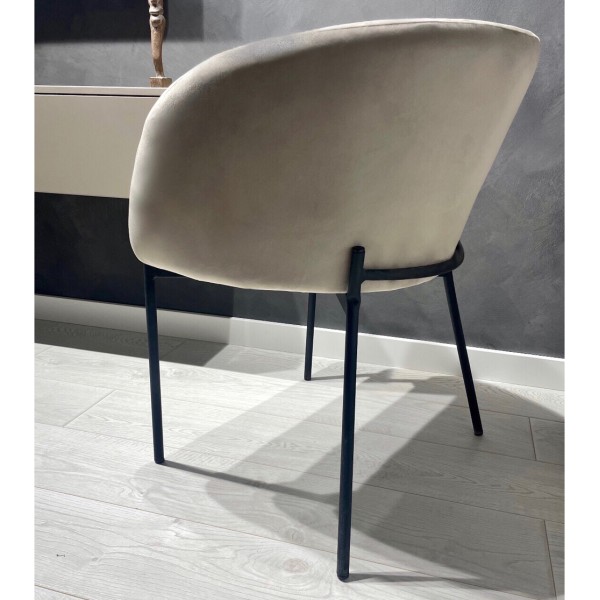 Крісло Miranda — сучасний стиль для вашої кухні чи кафе