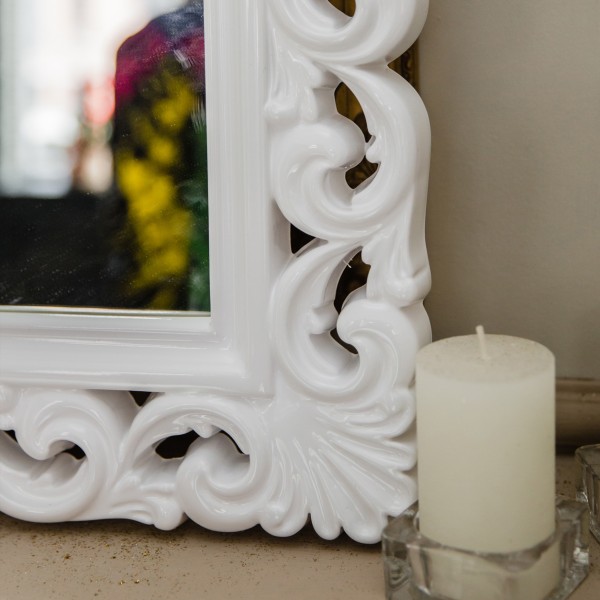 Дзеркало Gretta в класичному стилі для спальні