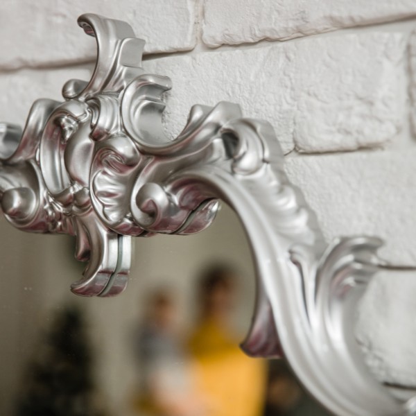 Дзеркало Renesans – стиль та елегантність для вашого інтер'єру