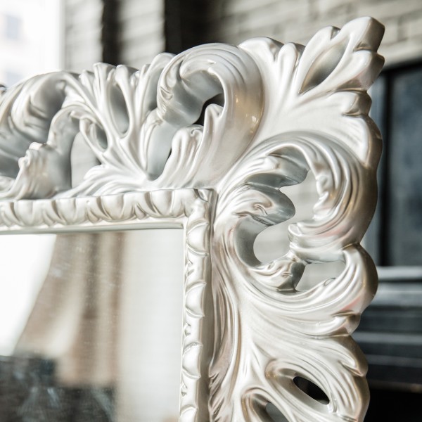 Дзеркало Pionia – елегантне дзеркало для вашої спальні