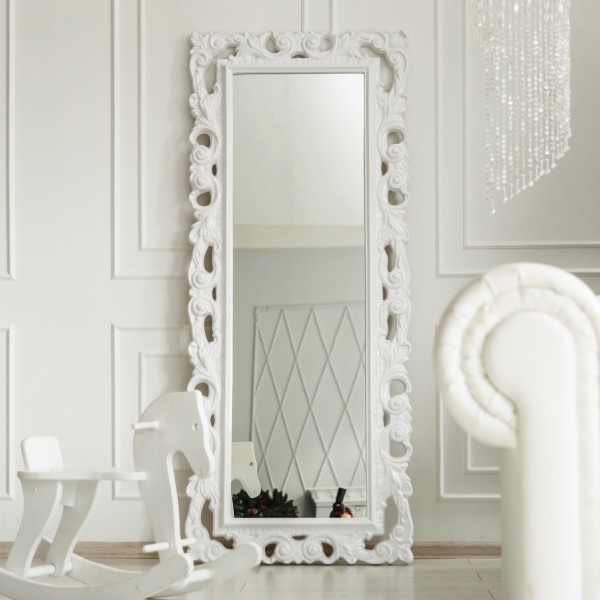 Дзеркало Lara — класичний стиль для вашої спальні