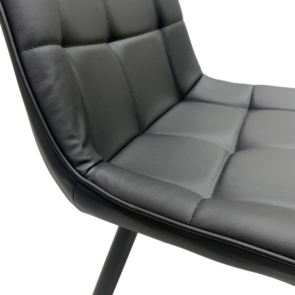 Стілець Lukas black — стильний стілець для кухні та кафе