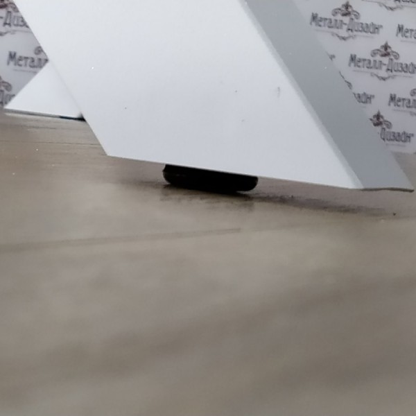 Стіл обідній Тайм: Сучасний стіл для вашої кухні або кафе