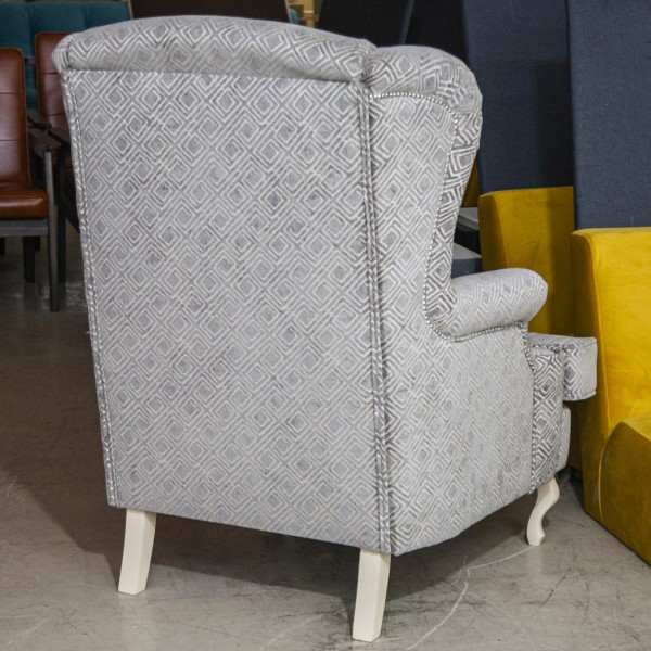 Крісло Royal – для елегантного інтер'єру