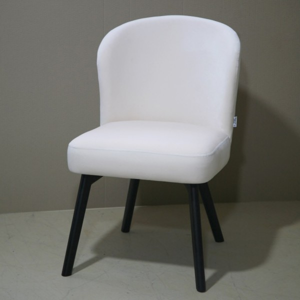 Стілець Selfie - Унікальний дизайн для кухні та кафе