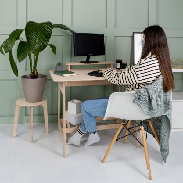 Стіл Darrian - стильний робочий стіл для вашого офісу або дому