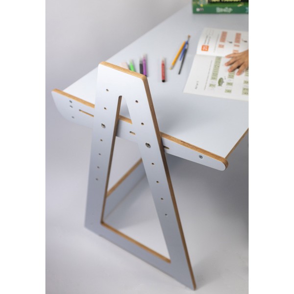 Стіл зі стільцем Супергерой для дітей від 3 до 15 років