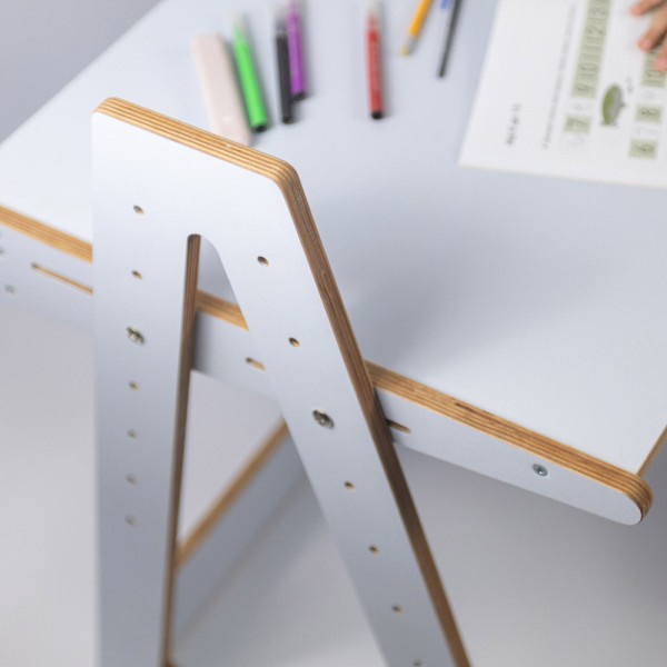 Стіл зі стільцем Супергерой для дітей від 3 до 15 років