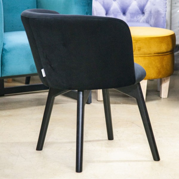 Крісло Svan - елегантне та комфортне обіднє крісло