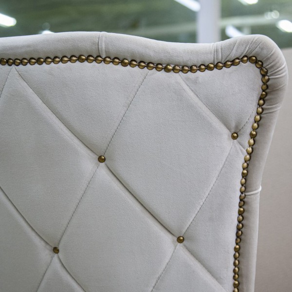 Стілець Francesc – стиль та комфорт для вашого інтер'єру