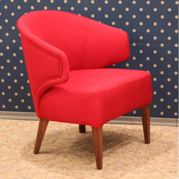 Крісло Aston - стиль та комфорт у кожному деталі