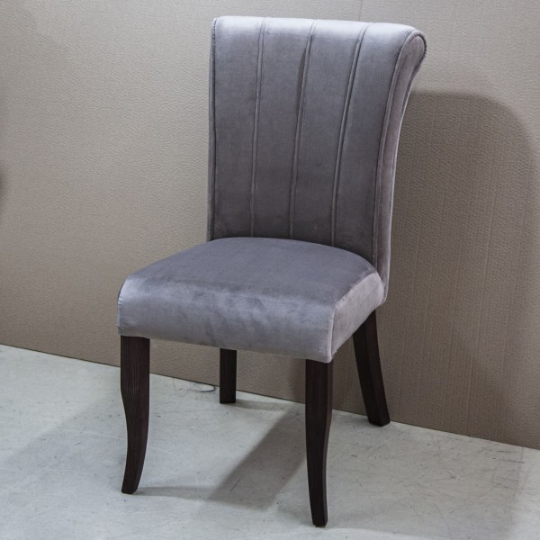 Стілець Dorothy – стиль та комфорт для вашої кухні