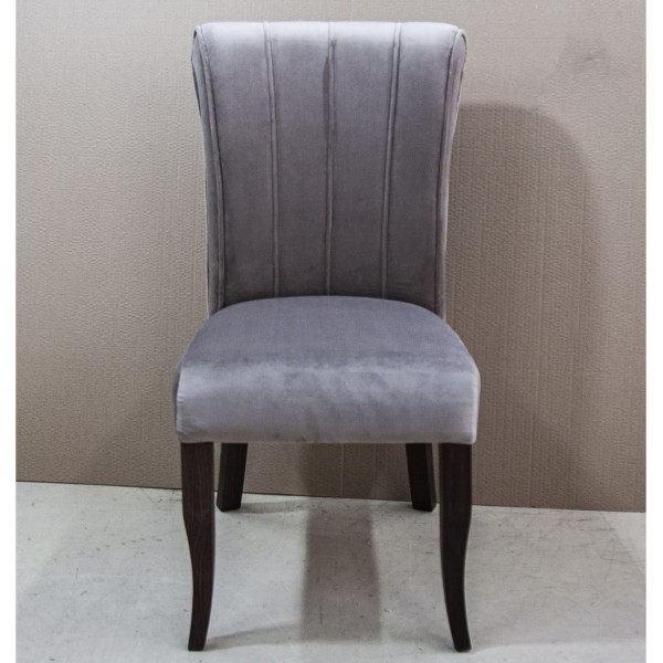 Стілець Dorothy – стиль та комфорт для вашої кухні