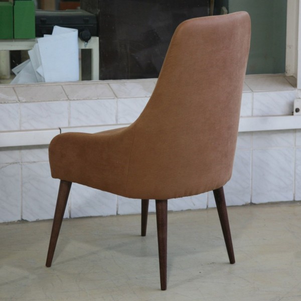 Стілець Bruno — ідеальне поєднання класики та сучасності