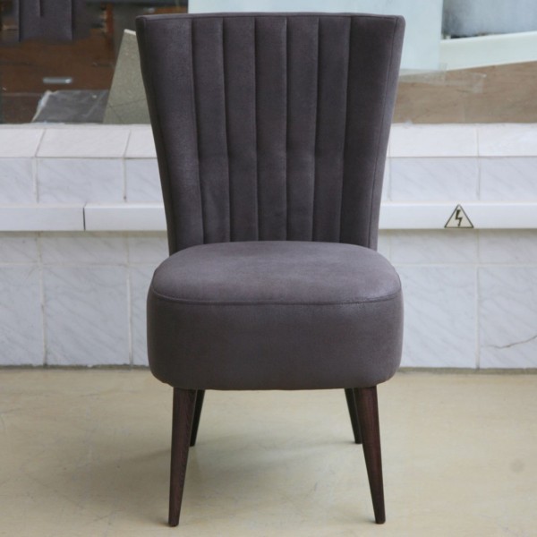 Стілець Alex – класичний стиль для вашої кухні та кафе