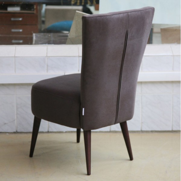 Стілець Alex – класичний стиль для вашої кухні та кафе