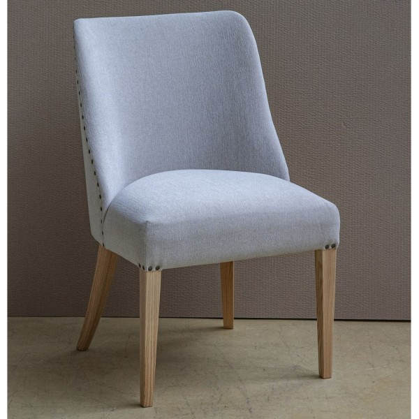 Стілець Naomi – комфорт та стиль для вашої кухні