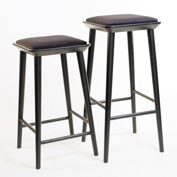 Напівбарний стілець Happy – ваш стильний вибір для дому та кафе