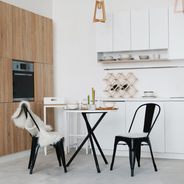 Круглий стіл K для кухні та кафе