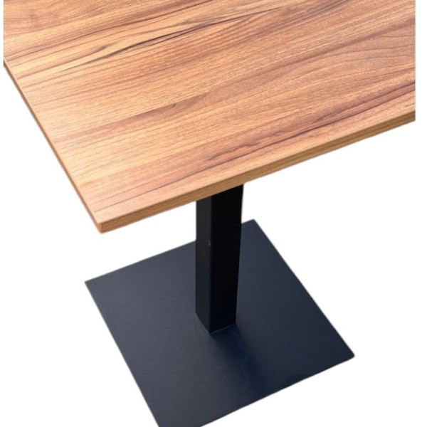 Стіл Піцца – стильний лофт для вашої кухні чи кафе