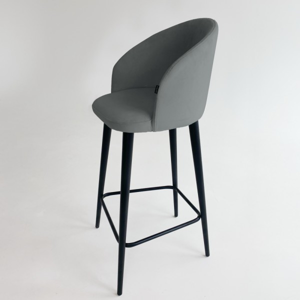 Барний стілець Туліп дерево: елегантність та зручність для вашого інтер'єру