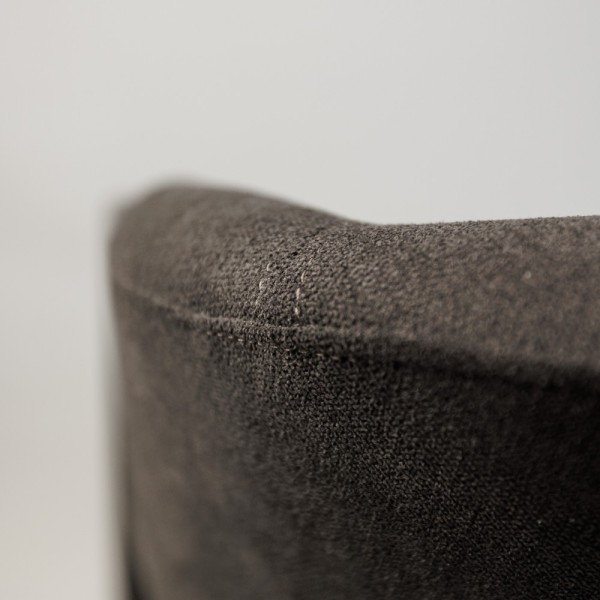 Крісло Otis чорне - елегантність та комфорт для вашого інтер'єру