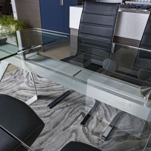 Стіл London (Лондон) прозорий – стильний стіл для вашої кухні