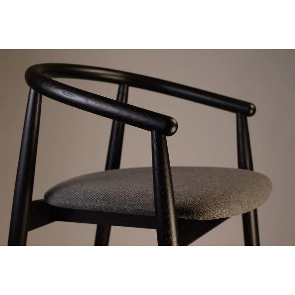 Напівбарний стілець Mamont - ідеальне поєднання стилю та комфорту