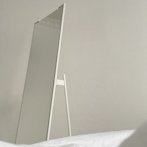 Підлогове дзеркало на ніжках M2